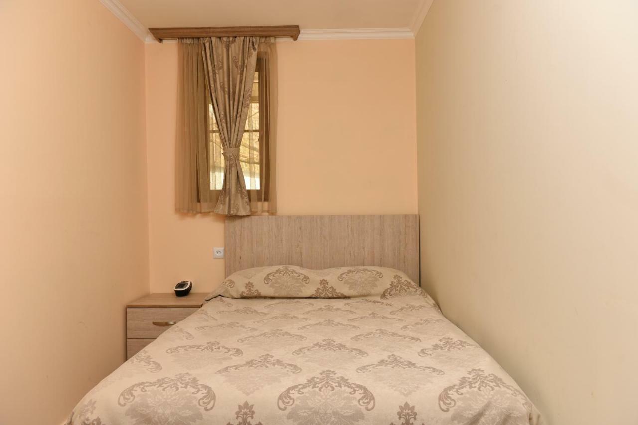 Greenwood Hotel Дилиян Екстериор снимка
