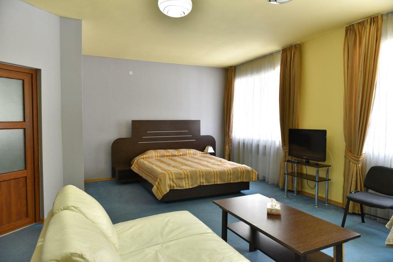 Greenwood Hotel Дилиян Екстериор снимка