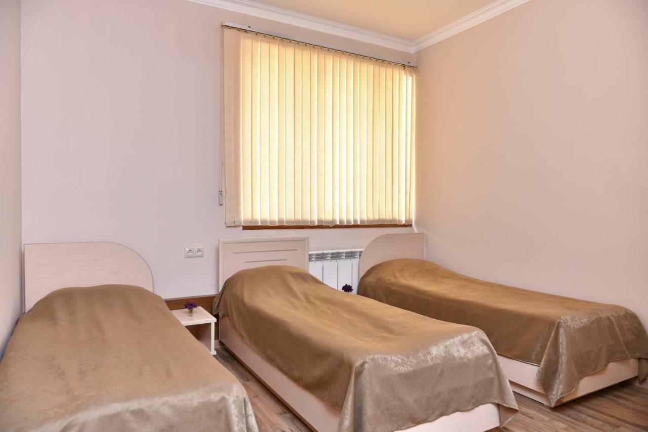 Greenwood Hotel Дилиян Екстериор снимка